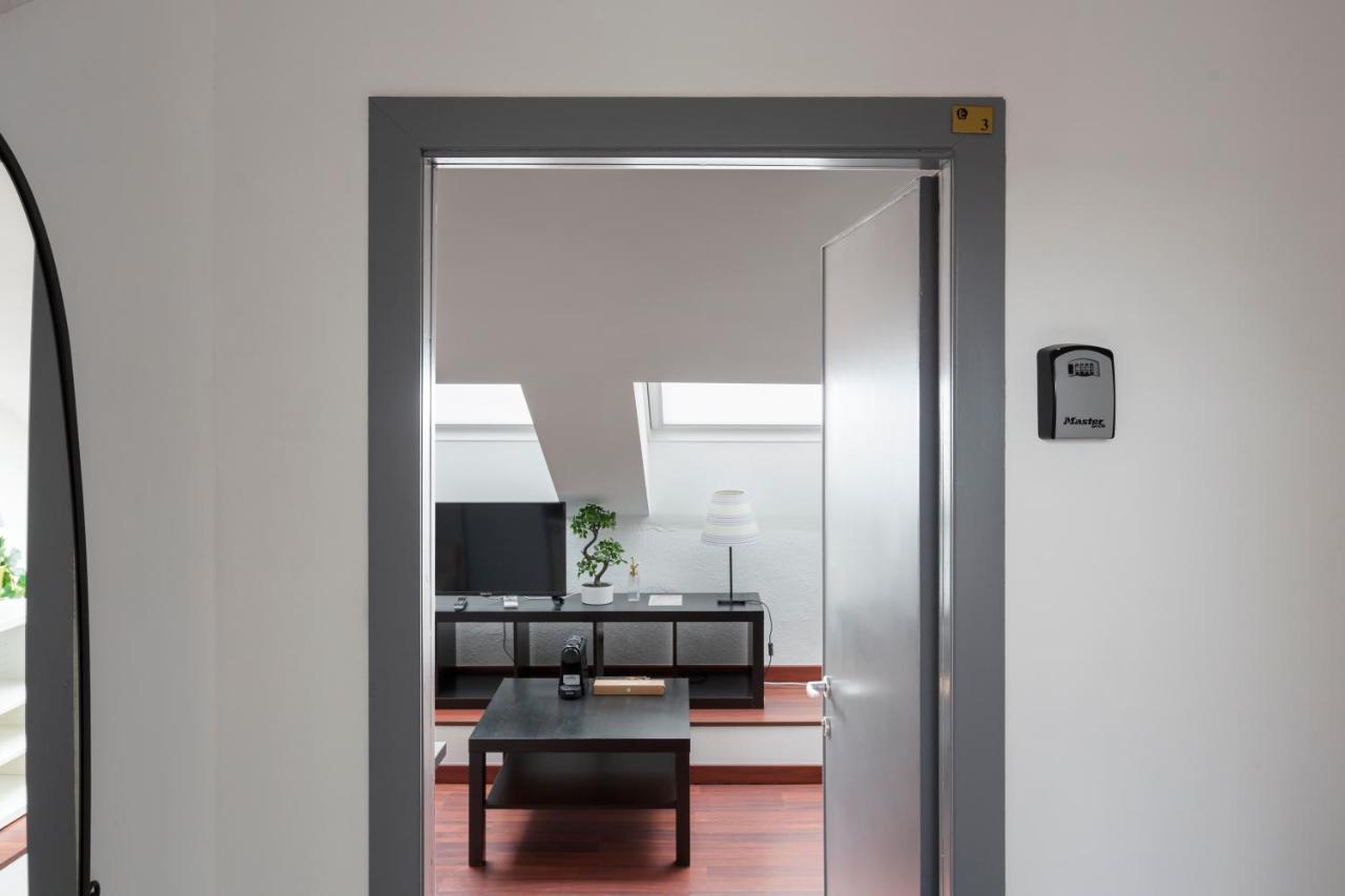 2 Bedroom Apt - Duomo 3 Milan Exterior photo